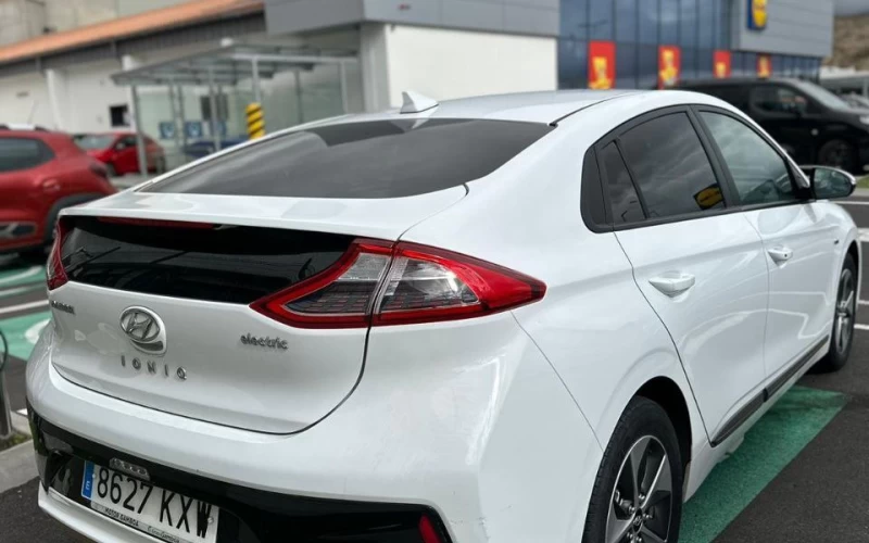 5-местный Hyundai
